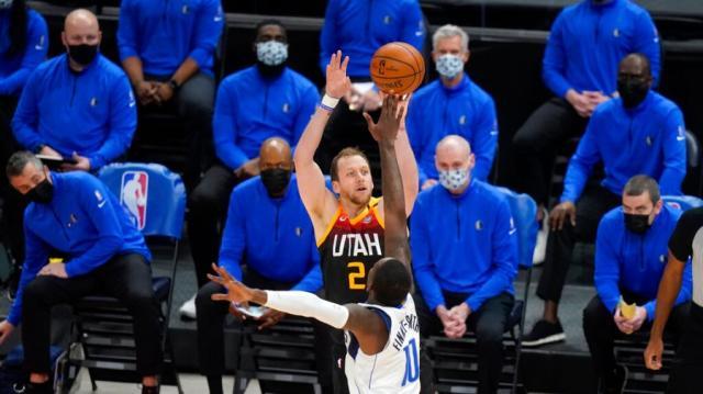 九游电脑版-爵士11连胜登顶西部有何秘诀？三分球成制胜利器